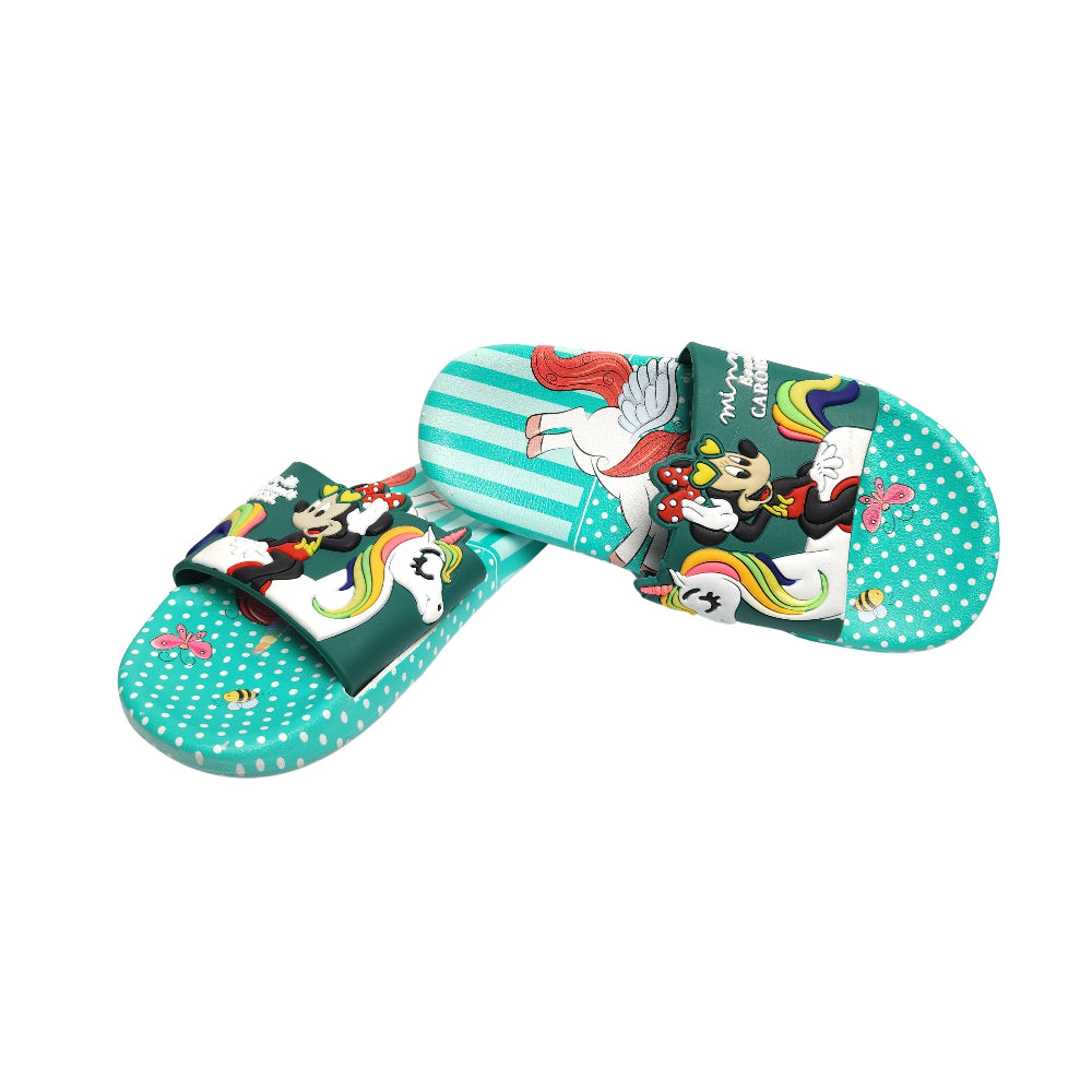 Add a touch of magic to your child's every step with the Unicorn EVR Slides. Perfect for the young dreamer, these slides are designed to keep little feet cozy and stylish all day long.